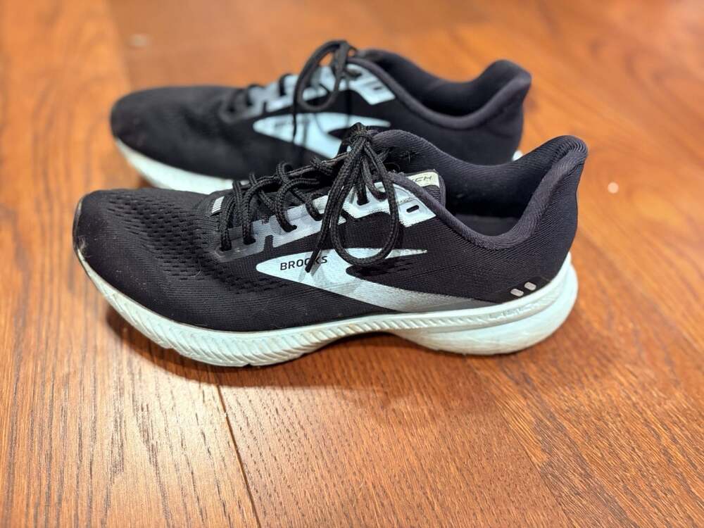 Brooks Launch GTS 8 Black Teal Running Shoes 1203451B095 Women 8 Medium (B)